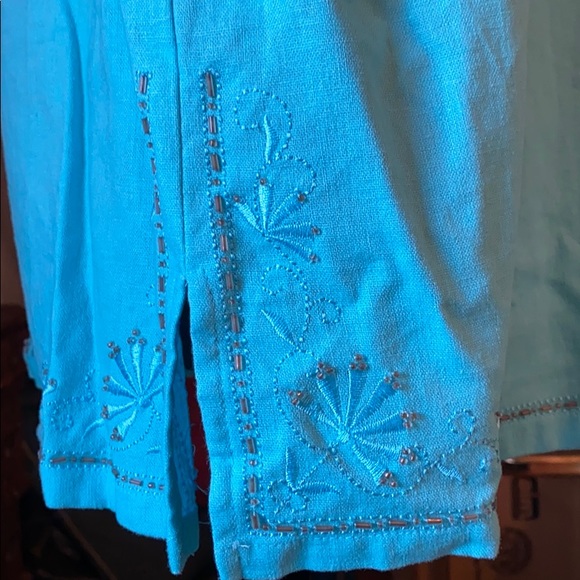 Top - Picture 2 of 2